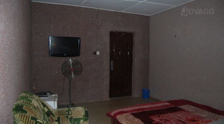 Osmak Hotel (Isheri)