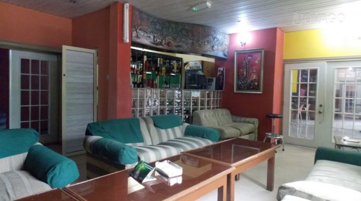 Pizzazz Hotels & Suites