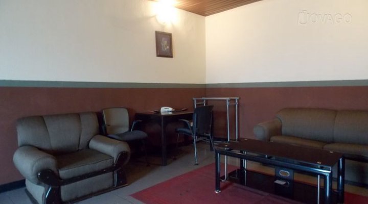 Pizzazz Hotels & Suites