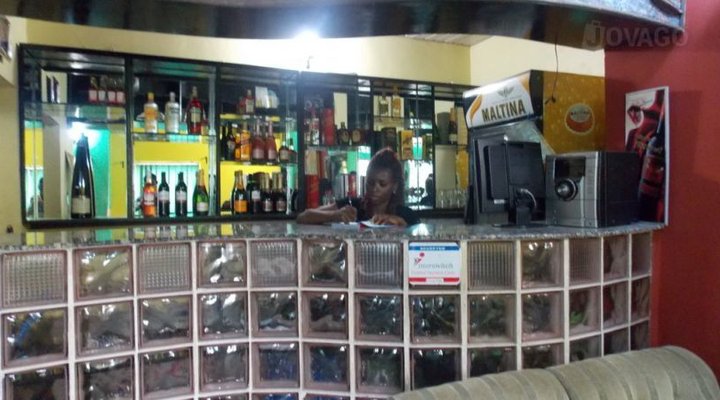 Pizzazz Hotels & Suites