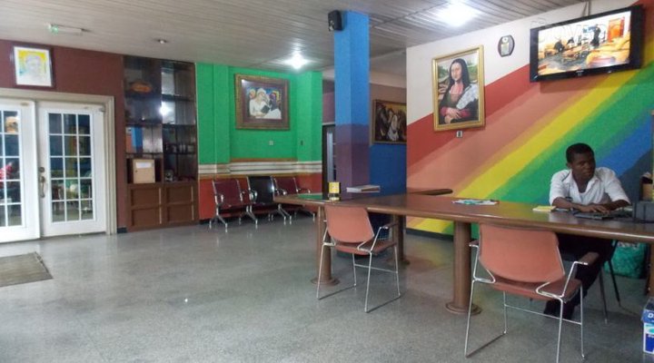 Pizzazz Hotels & Suites