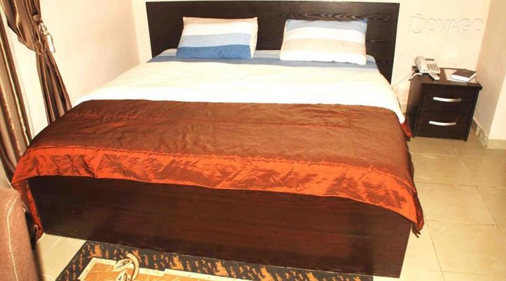Hay Bravo Hotels & Suites