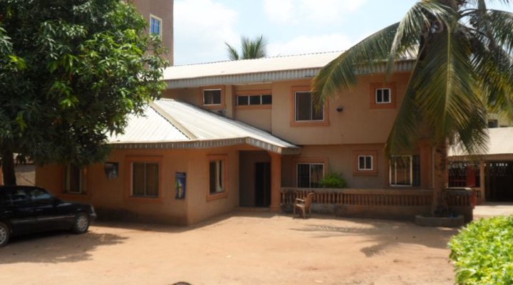 De Governor Suite Hotel