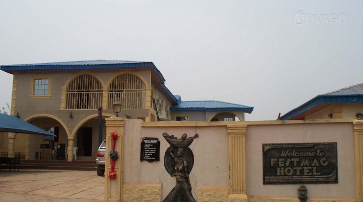 Festmag Hotel