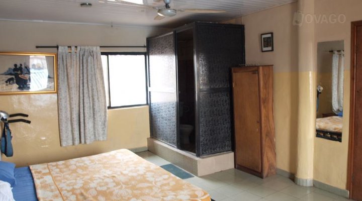 Chapta 2 Guest House