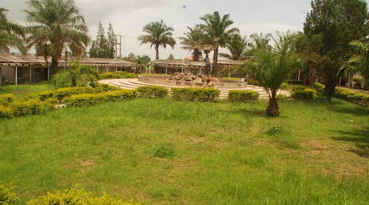 Lomay International Hotel