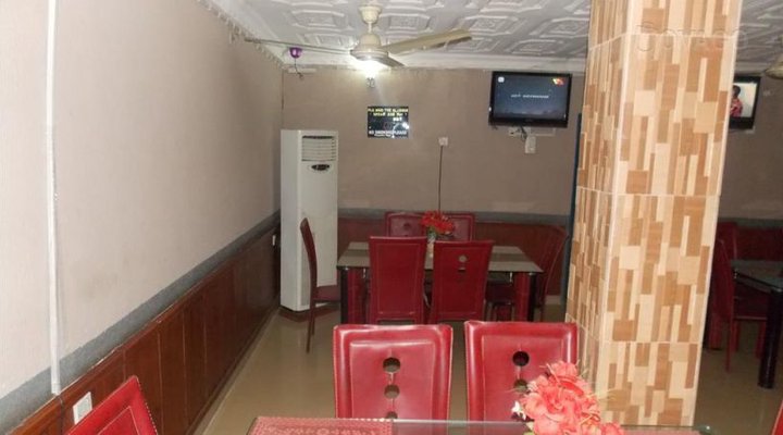 New Paradise Guest Inn