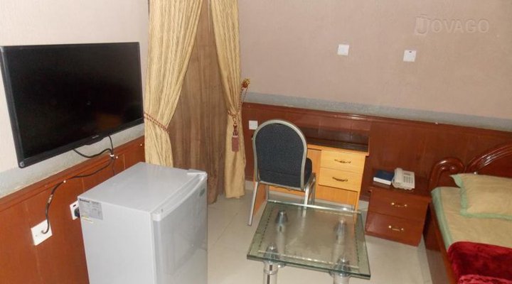 New Paradise Guest Inn