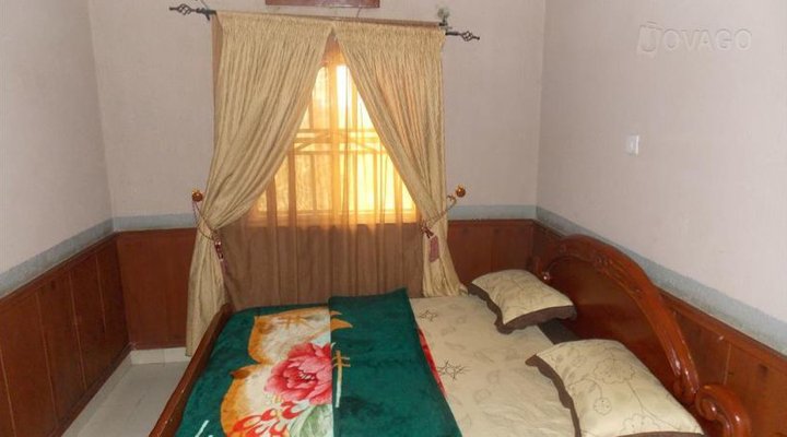 New Paradise Guest Inn