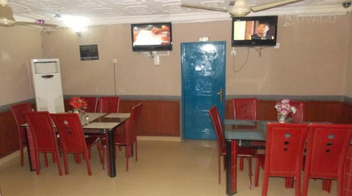 New Paradise Guest Inn