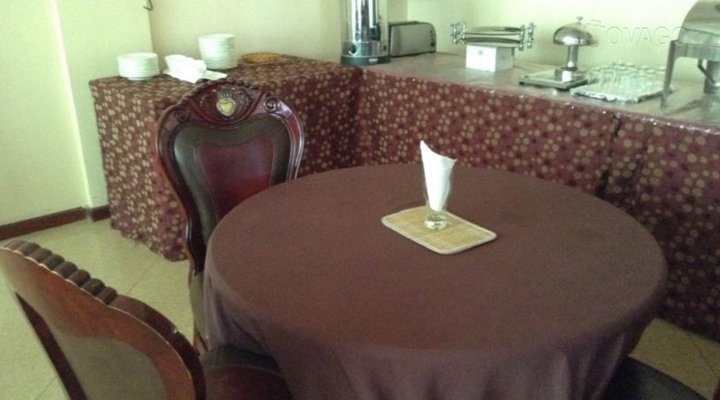 Denfrance Hotel