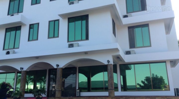 Denfrance Hotel
