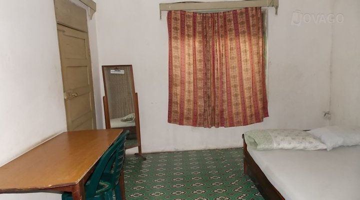 Stardos Guest House