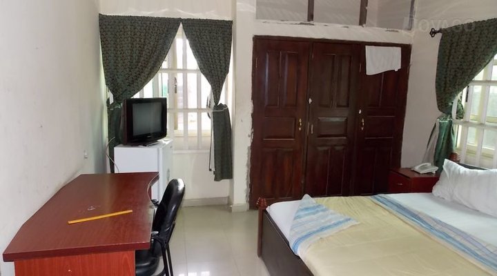Ayuk-Aba Guest House