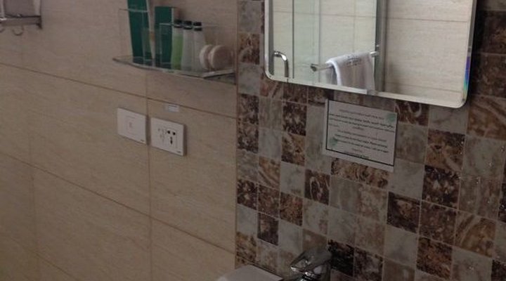 Zola International Hotel