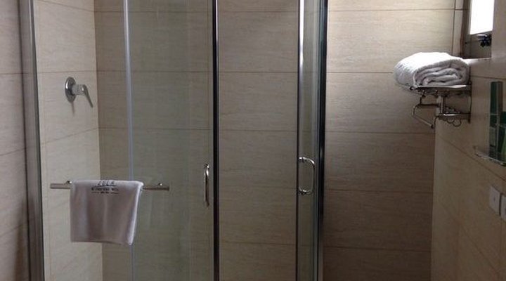 Zola International Hotel