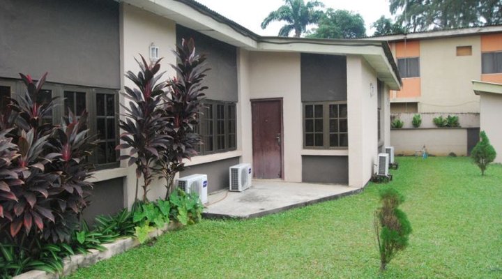Collington Furnished Chalet