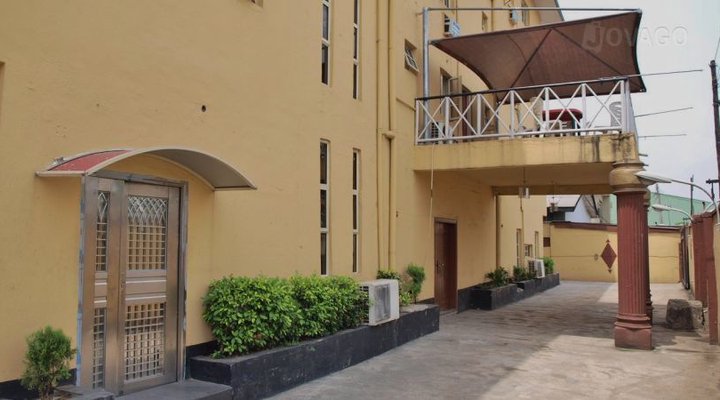 Ikeja Central Hotel