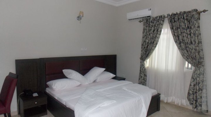 Eliata Suites