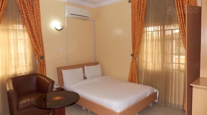 House 18th Apartment