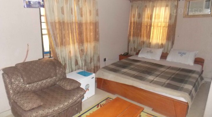 Jambed Hotel and Suites