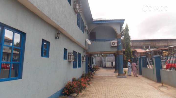 Jambed Hotel and Suites