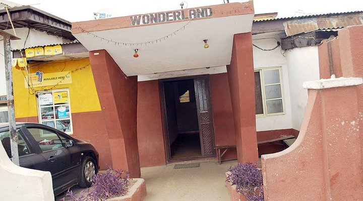 Wonderland Hotel