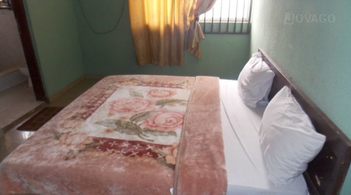 Fat Lan Hotel