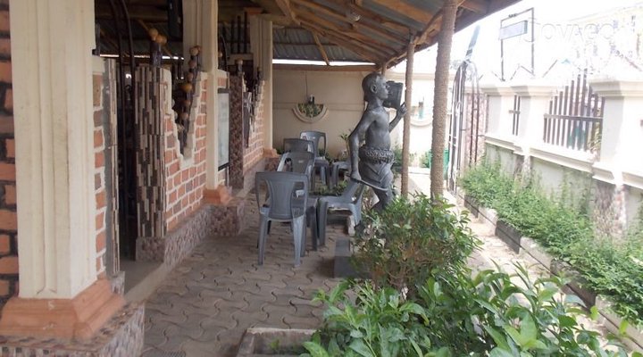 Igbene Hotel and Garden