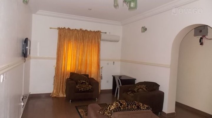 Jojo Hotels and Parks, Ado