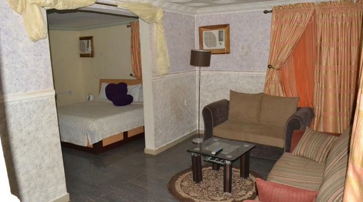 Airport Valley Resort