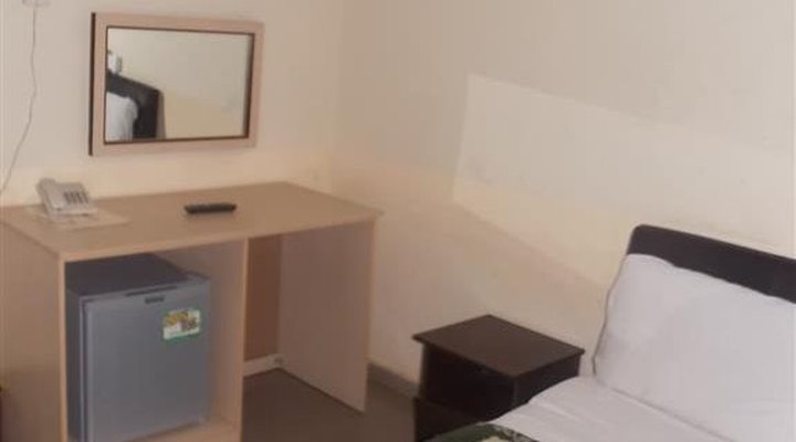 Amazak Hotel And Suite