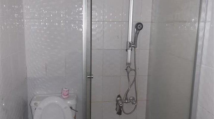 Amazak Hotel And Suite