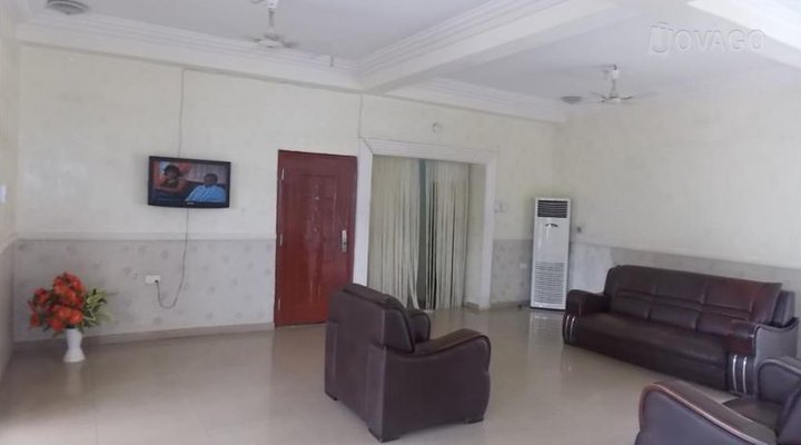 Amazak Hotel And Suite