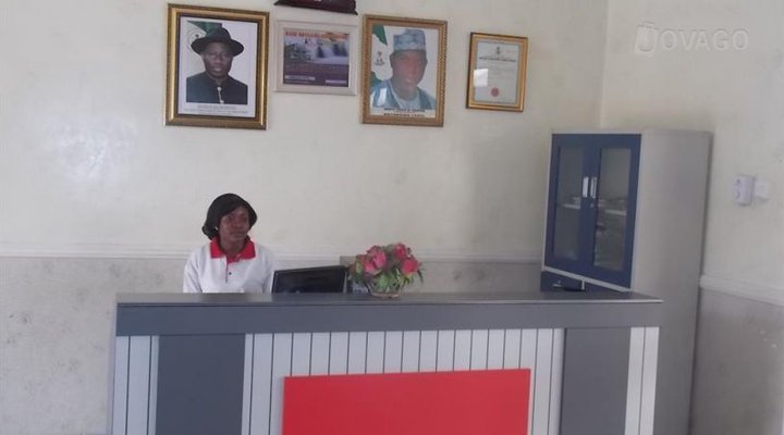 Amazak Hotel And Suite