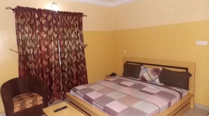 Halifat Sunnah Hotel and Suites