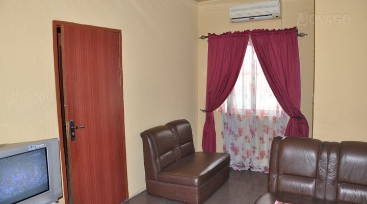 Ladio Hotel and Suites