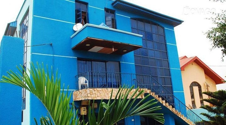 Castle View Suites