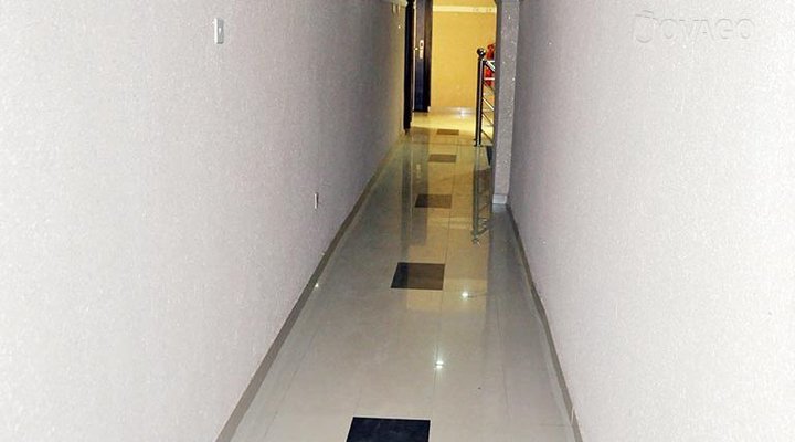 House U Hotel