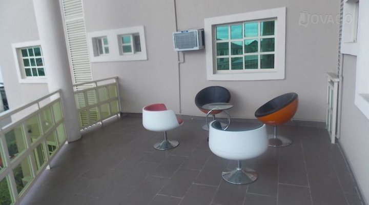 Pakas Hotel and Suites Ltd