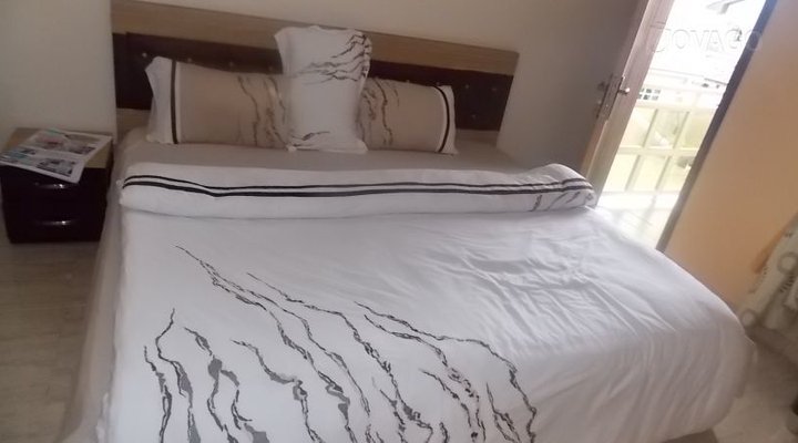 Pakas Hotel and Suites Ltd