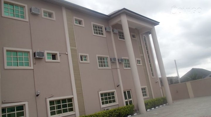 Pakas Hotel and Suites Ltd