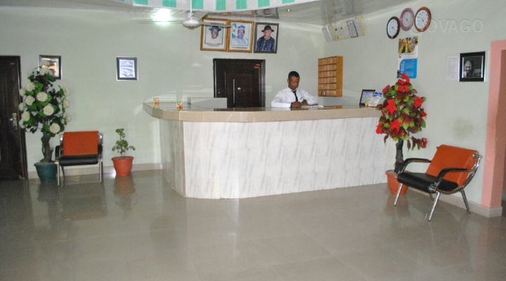 Dabiyi Hotel & Suites