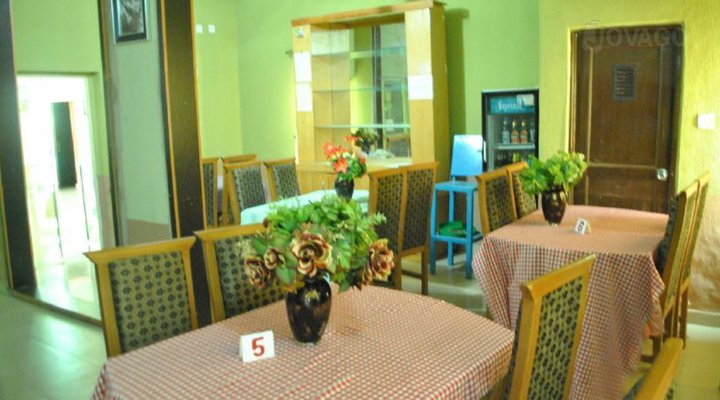 Dabiyi Hotel & Suites
