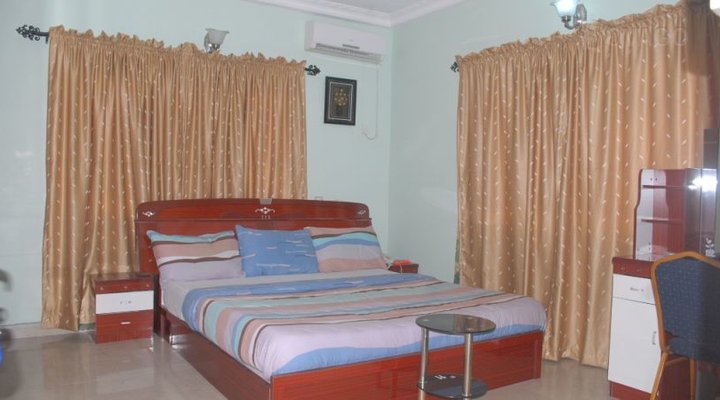 House Of His Glory Suites