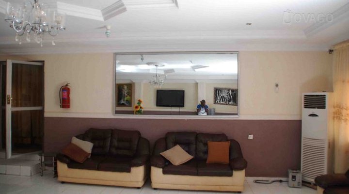 Bella Apartment & Restaurant