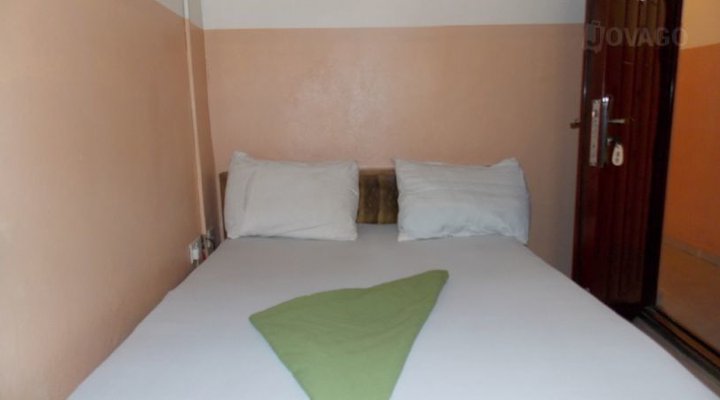 Dosreal Place