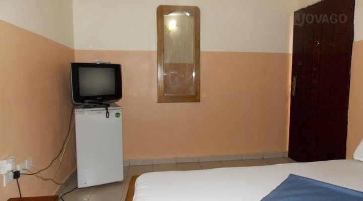 Dosreal Place