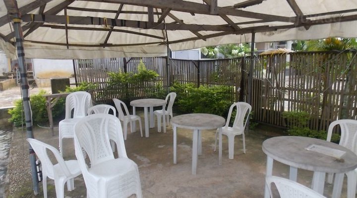 Okomi Suites And Gardens