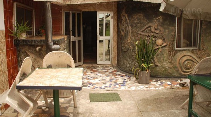 Compact Guest House